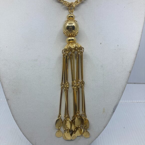 Vtg 1970 VENDOME gold tone tassel lariat new condition - Picture 2 of 5